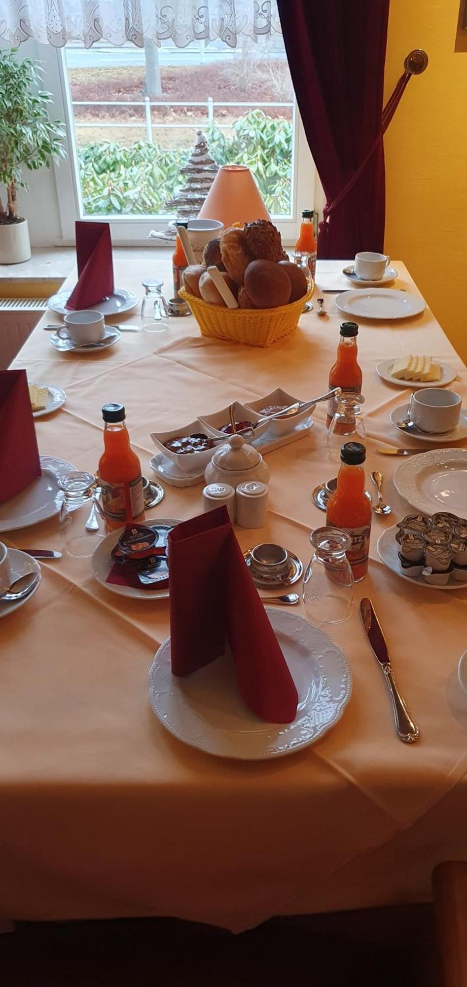 ציטאו Galeriecafe Und Pension Ambiente מראה חיצוני תמונה