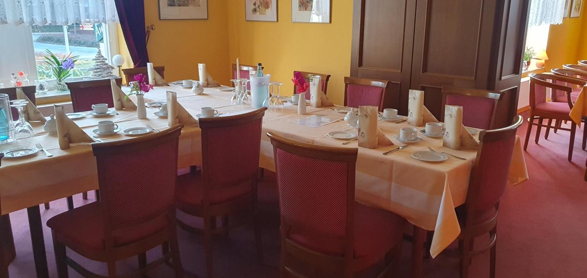 ציטאו Galeriecafe Und Pension Ambiente מראה חיצוני תמונה